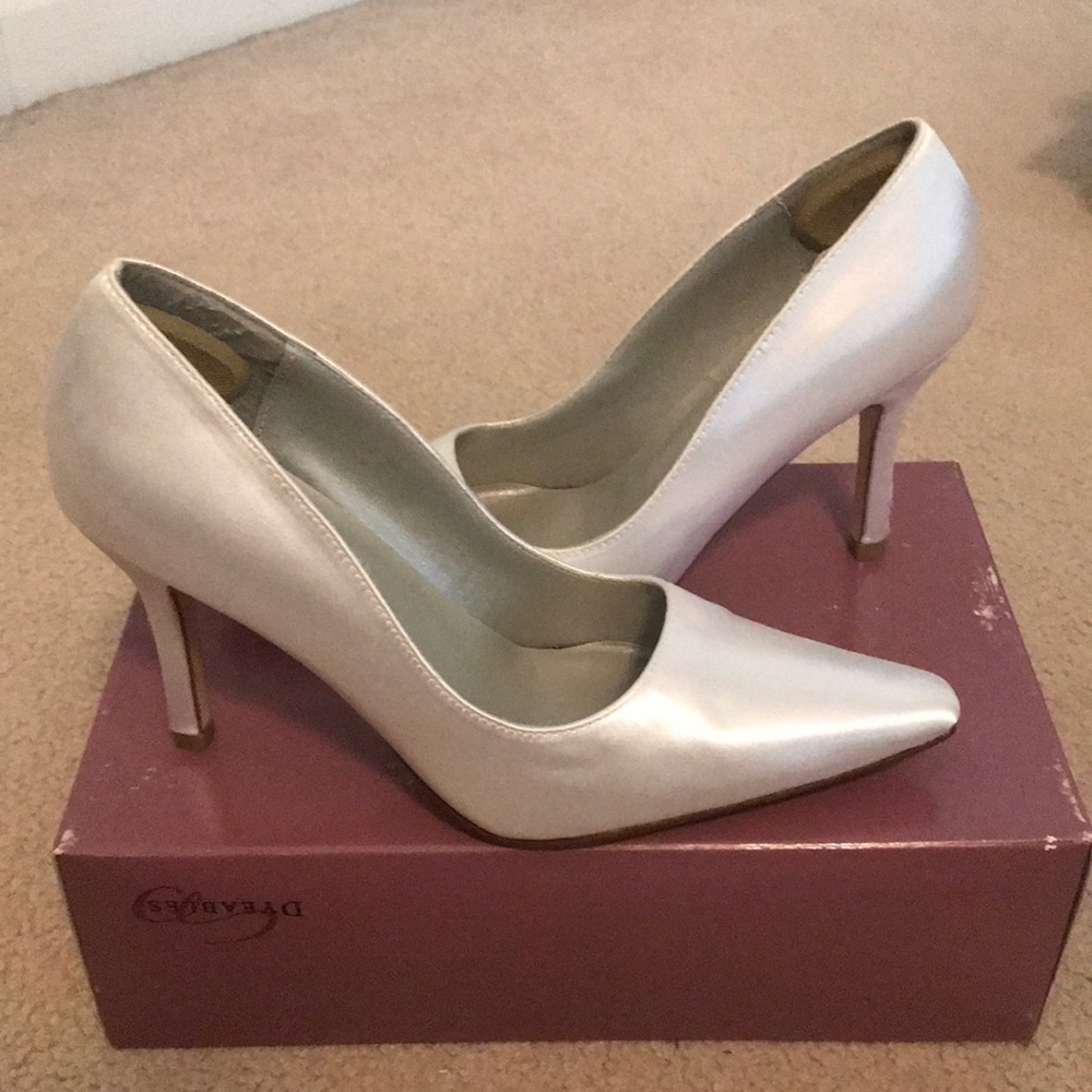Dyeables heels